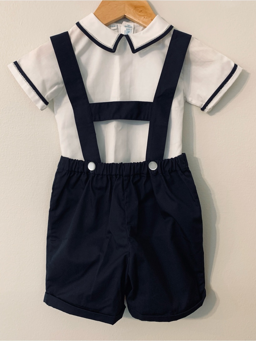 EUC Feltman Brothers Baby Boys 9-12M Button On Shorts Suspender Set Navy White